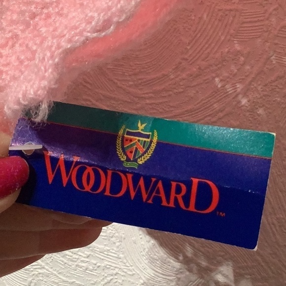 Woodward NWT - rich baby pink scalloped trim soft, cozy SCARF - ~ 20 x 66 IN - Picture 7 of 8